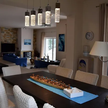 Skorponeria Beachfront Apartamento Skroponeria