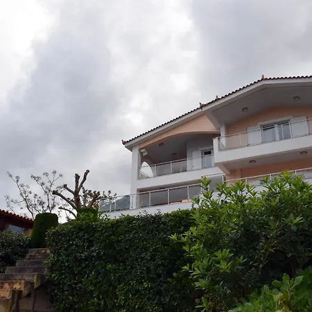 Skorponeria Beachfront Apartamento *